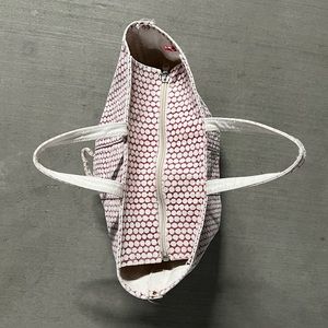 large sturdy canvas tote! Hable construction boat  tote on great condition!